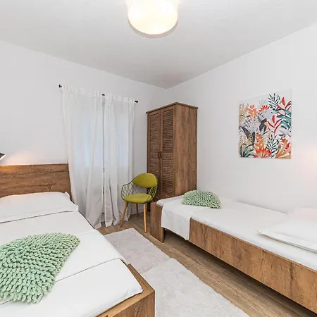 Amazing Apartment In Jadrija With Wifi Jadrija