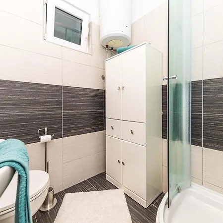 Amazing Apartment In Jadrija With Wifi Holiday home *