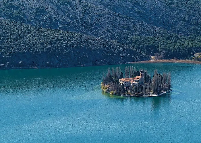 Casa vacanze Amazing In With Wifi Jadrija